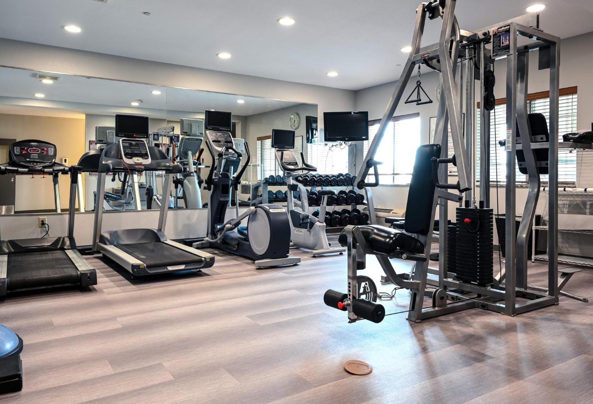 Candlewood Suites Champaign-Urbana University Area By Ihg Экстерьер фото