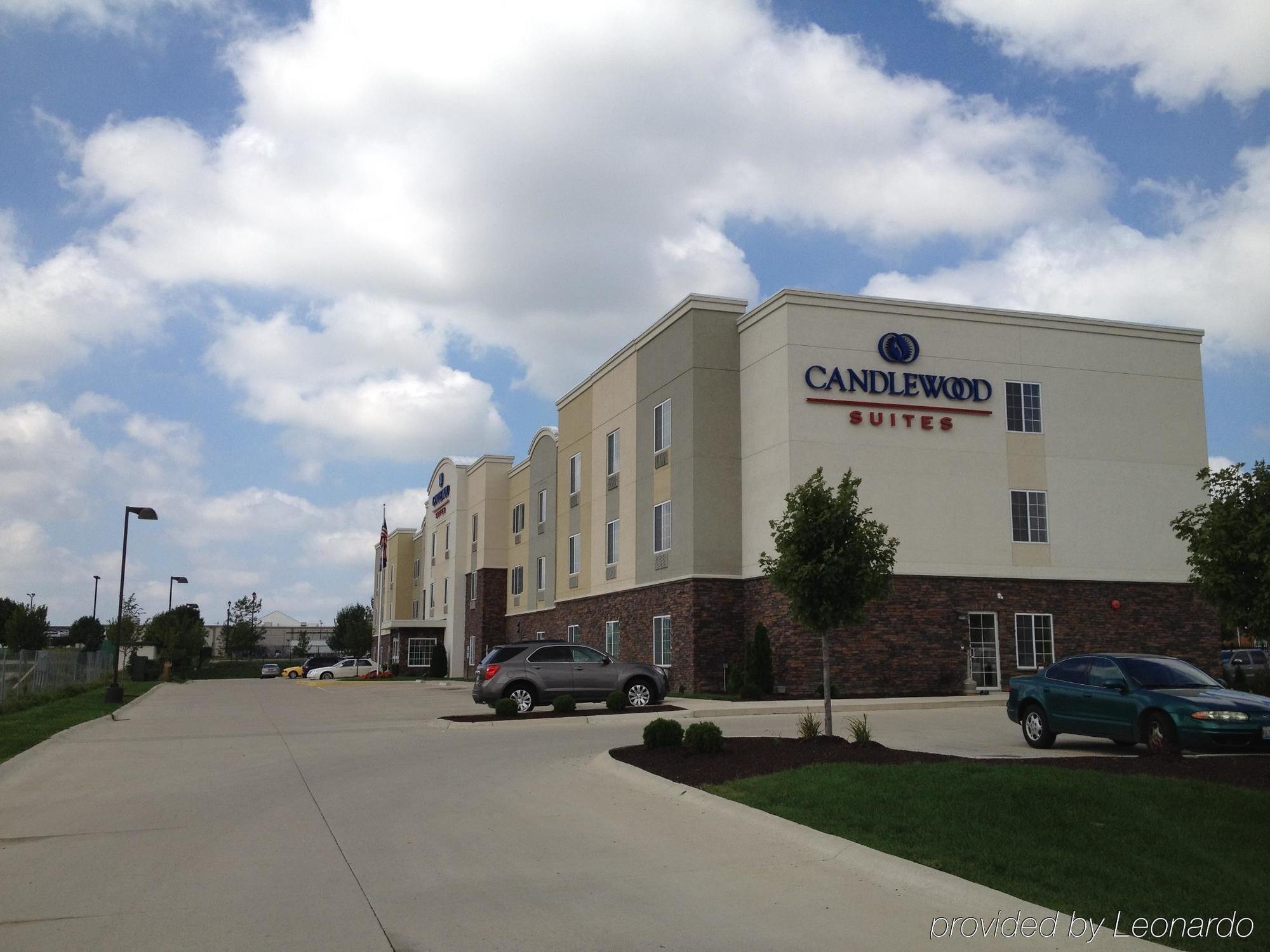 Candlewood Suites Champaign-Urbana University Area By Ihg Экстерьер фото