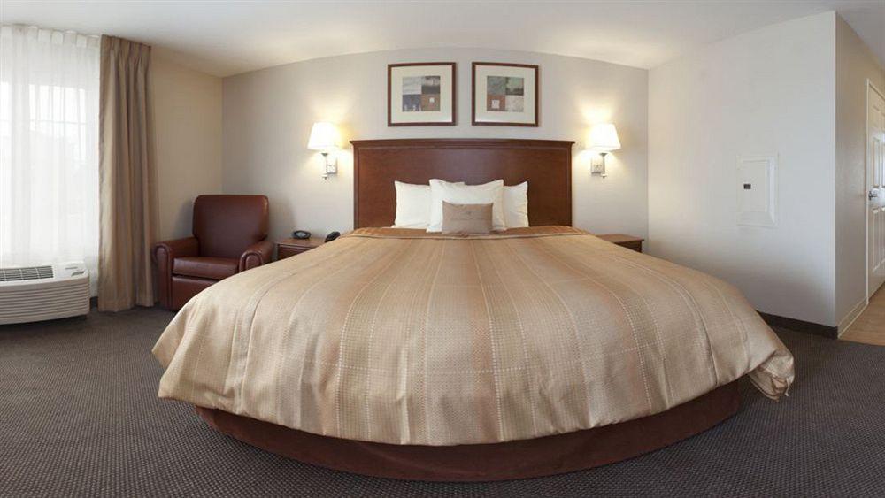 Candlewood Suites Champaign-Urbana University Area By Ihg Экстерьер фото